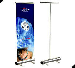 PULL-UP-BANNER-STAND